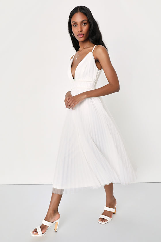 Sweet Goddess White Mesh Pleated Sleeveless Midi Dress 7