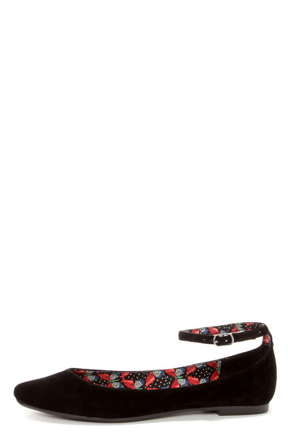 pointed velvet flats