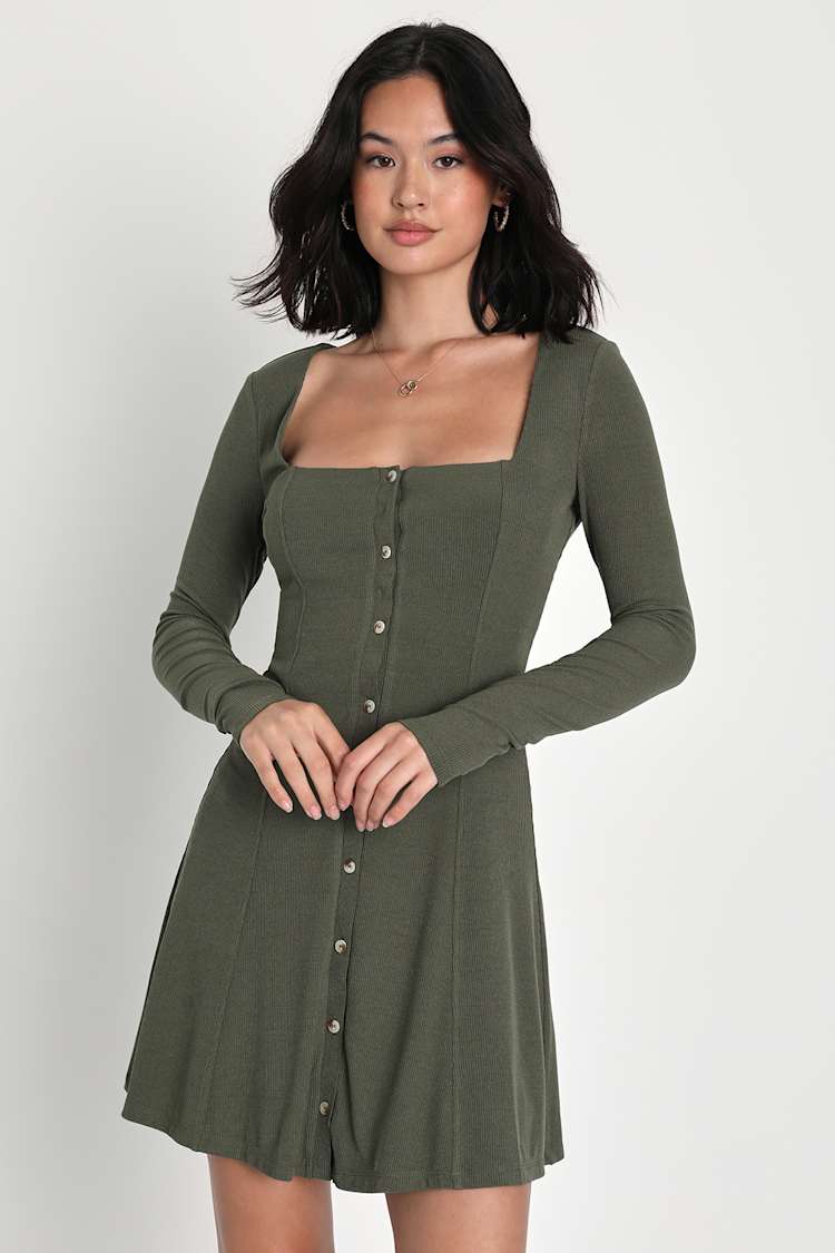 green tiered mini dress Clover & Class Tiered Mini Dress Medium (4/6) / Green