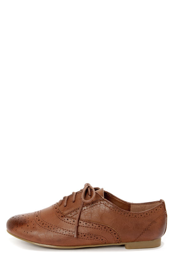 Madden Girl Tremor Cognac Brogue LaceUp Oxfords 49.00 Lulus