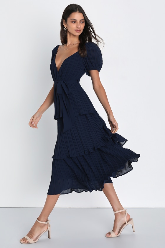 Lulus Decadent Dreams Navy Blue Plisse Tiered Puff Sleeve Midi Dress