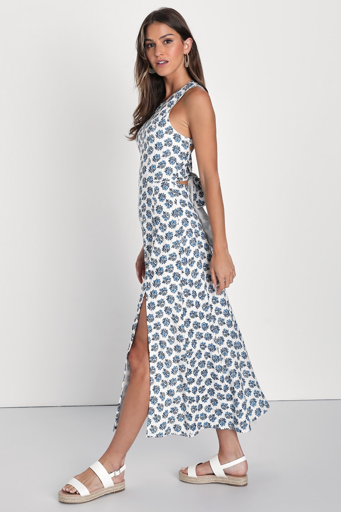 Flirty Fave Ivory Floral Print Tie-Back Midi Dress