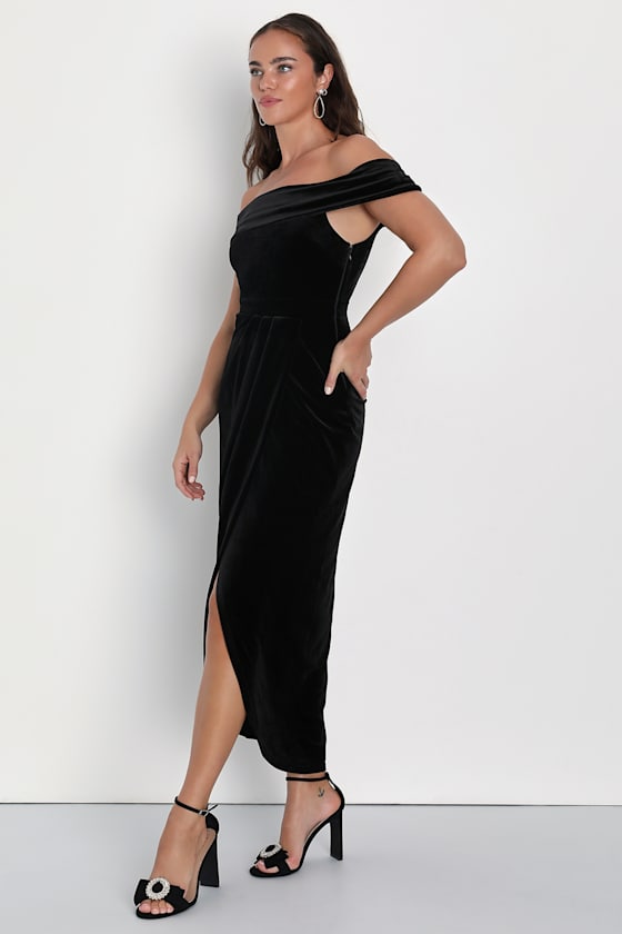 Lulus I'm Enchanted Black Velvet Off-the-shoulder Maxi Dress