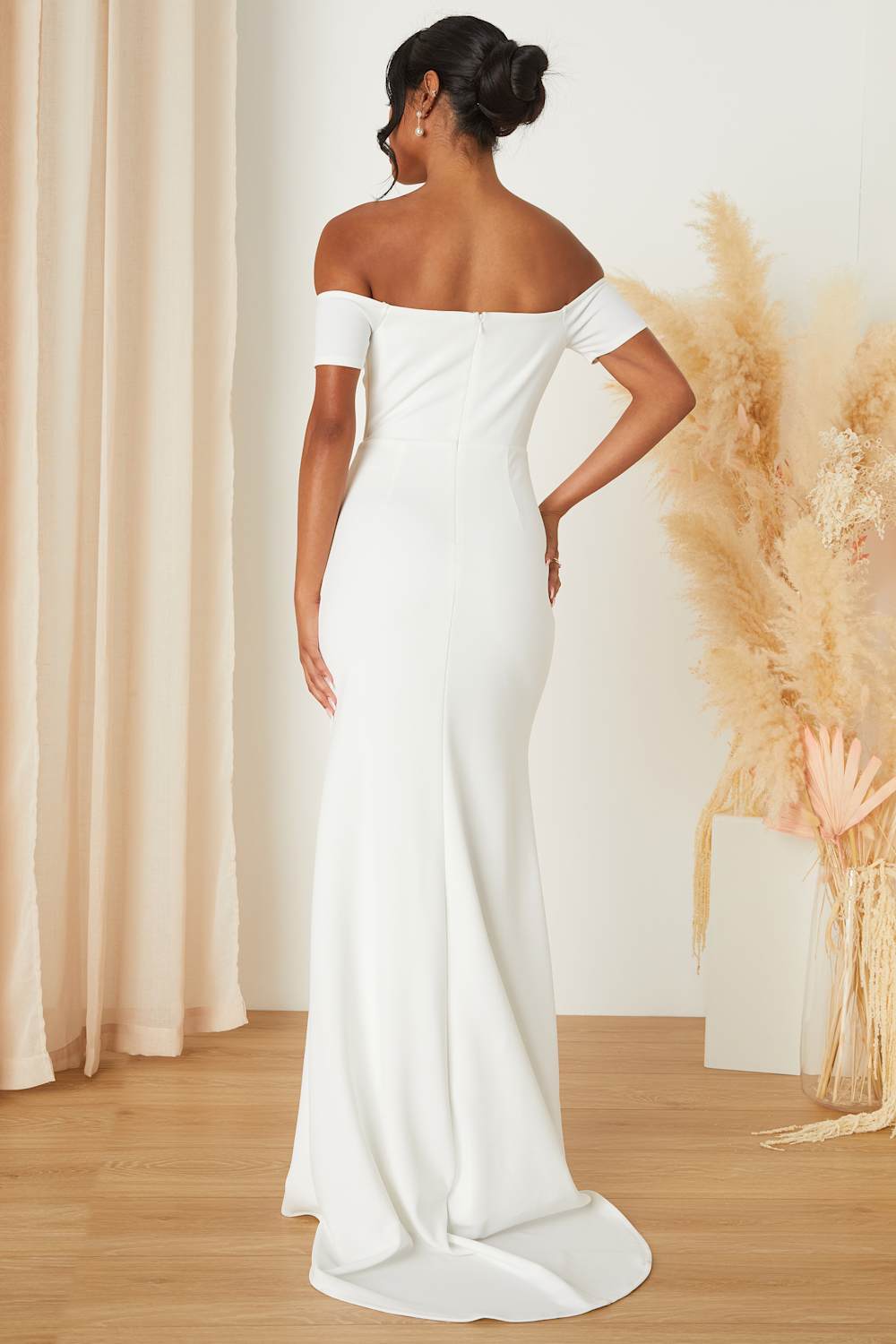 Loveliest Aura White Off-the-Shoulder Mermaid Maxi Dress