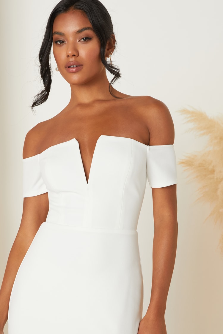 Loveliest Aura White Off-the-Shoulder Mermaid Maxi Dress