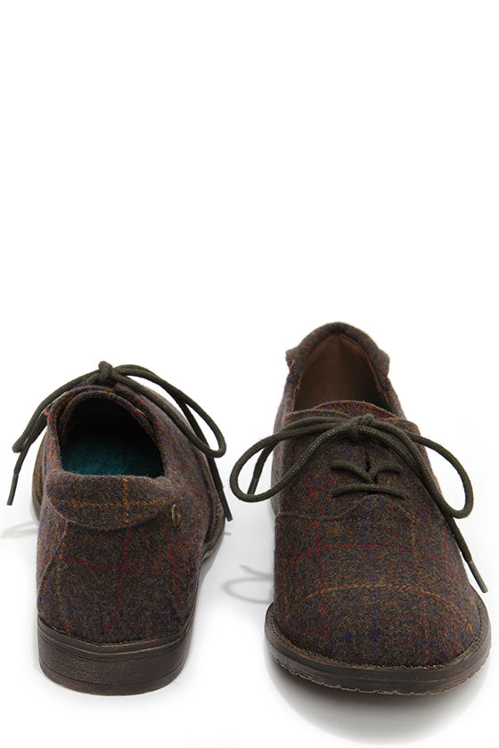 brown oxford flats