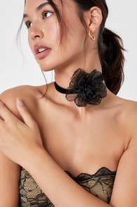 Dramatic Radiance Black Velvet Flower Choker Necklace