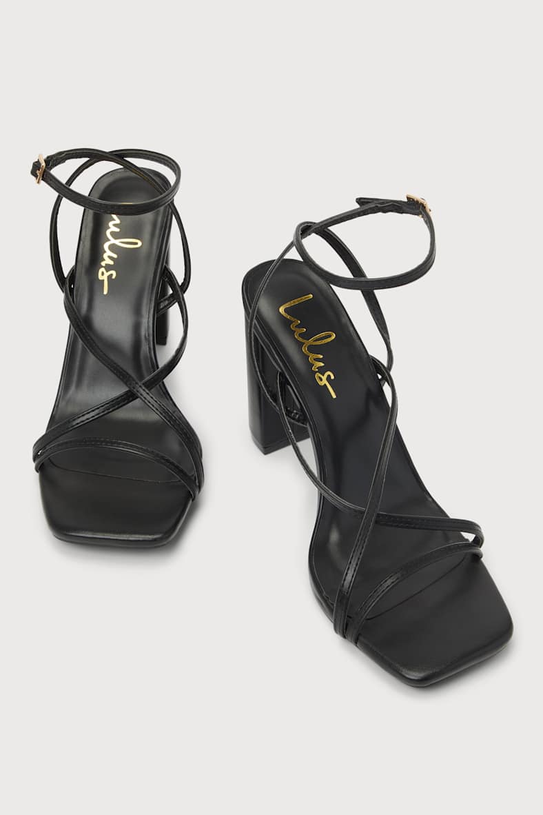 Cute Dresses, Tops, Shoes & Clothing for Women