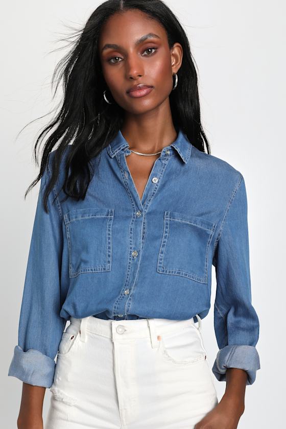 Loch Sleeveless Chambray Button Up Top