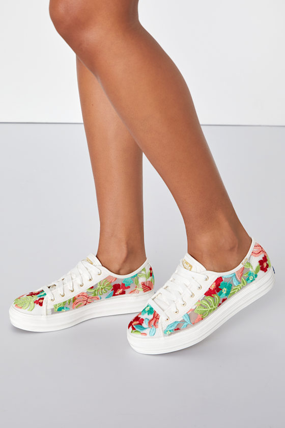 Triple Kick White Coral Tropical Embroidered Platform Sneakers 3