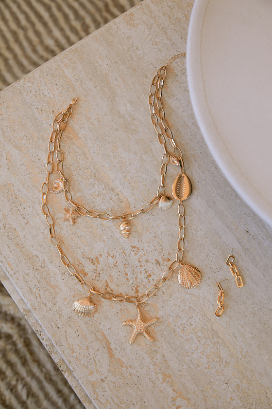 Under the Sea Gold Chunky Layered Seashell Charm Necklace 2