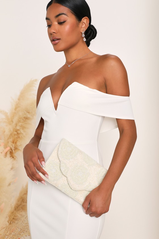 Hand-Picked Ivory Beaded Clutch 8