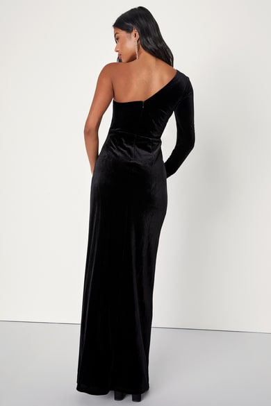 velvet maxi dress for wedding Burgundy Long Sleeve Floor Length Gown Elegant Fall Winter Dress Guest Dress Formal Evening Dress Custom Dress this luxury velvet dress is tailored to flatter the figure while offering a chic statement Bridesmaid Long Purple Velvet Dress