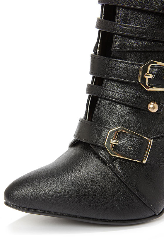 black booties chunky heel pointed toe