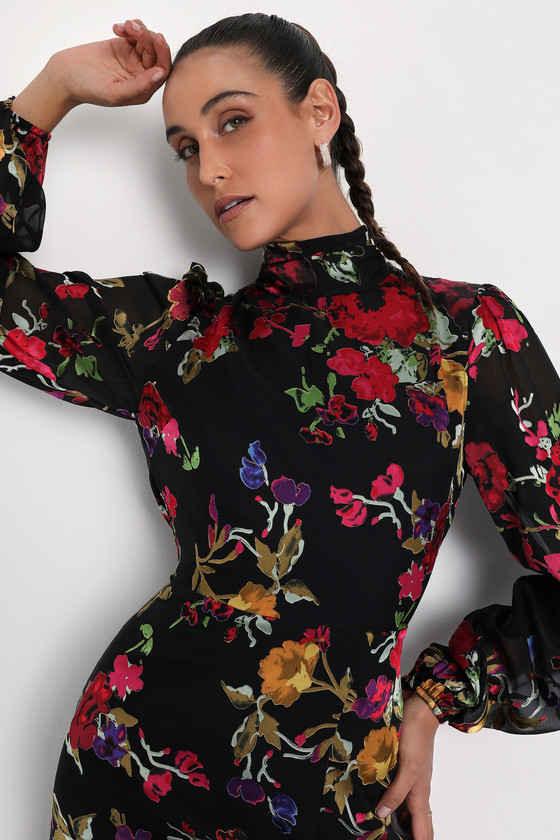 Graceful Arrival Black Floral Burnout Backless Maxi Dress - thumbnail 3