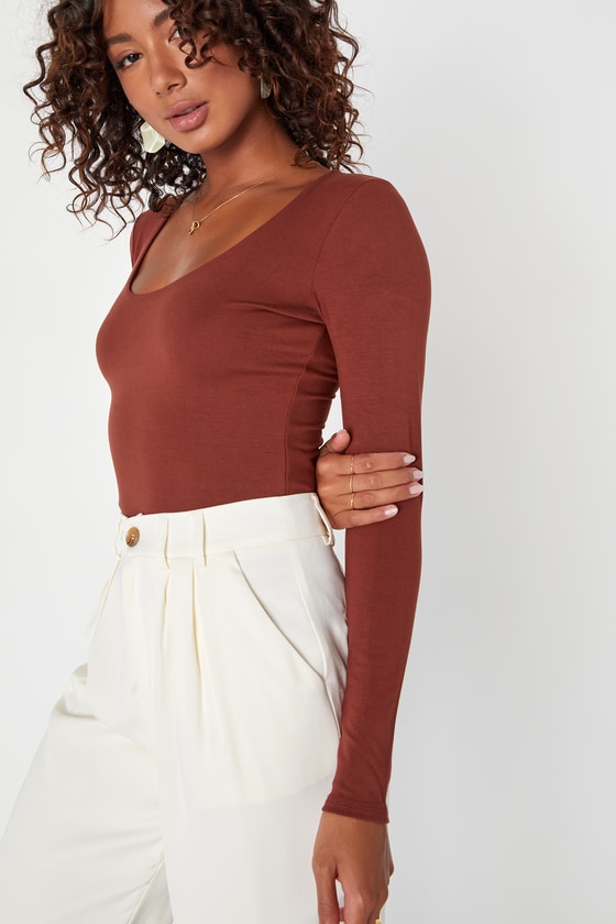 Perfect Essential Brown Scoop Neck Long Sleeve Crop Top 4
