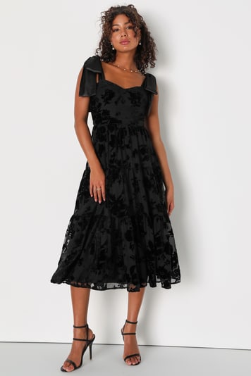 Cute Dresses, Tops, Shoes & Clothing for Women