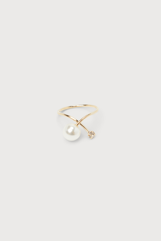 Effortless Glow Gold Pearl Rhinestone Ring