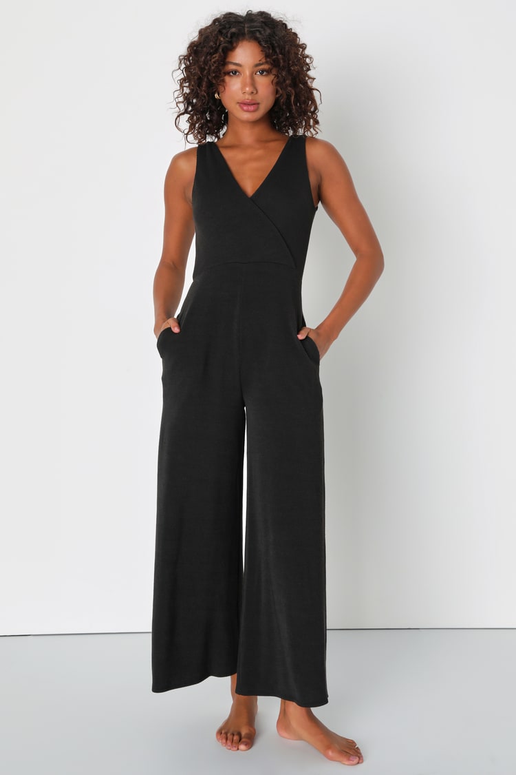 personlighed deformation Bekendtgørelse Black Ribbed Jumpsuit - Surplice Jumpsuit - Lounge Jumpsuit - Lulus