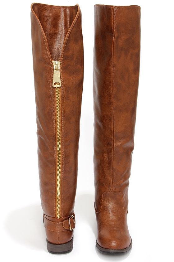 below the knee flat boots