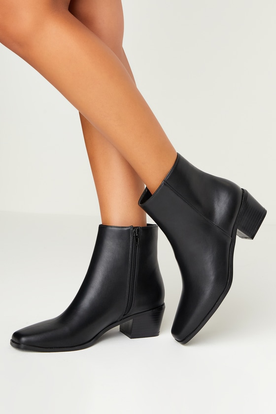 Lulus Rayaa Black Low Ankle Booties