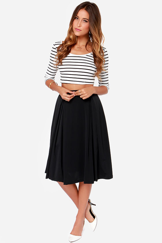 outfits with black midi skirt
