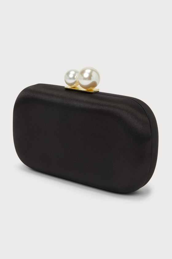 Poised Feelings Black Satin Pearl Box Clutch - thumbnail 6