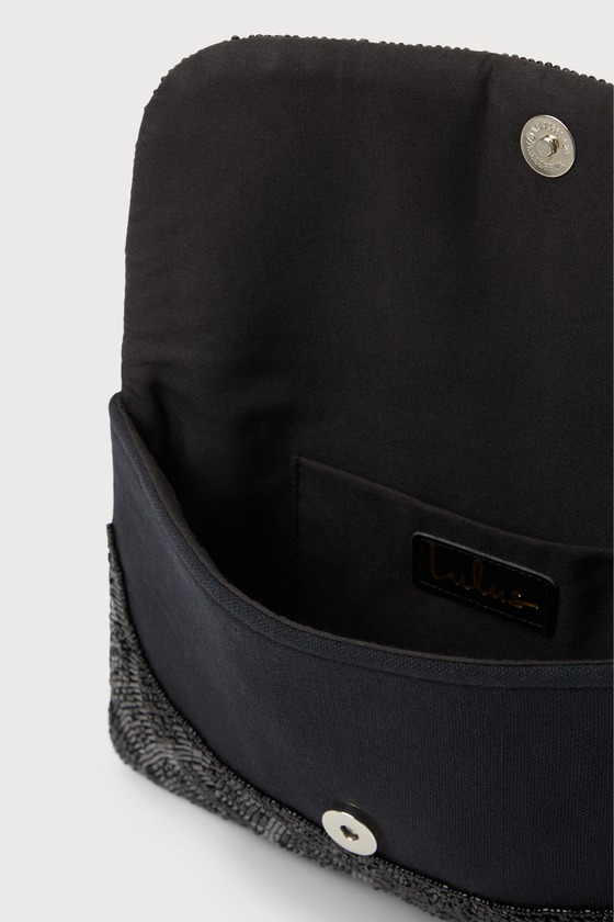Chic Option Black Beaded Clutch - thumbnail 6