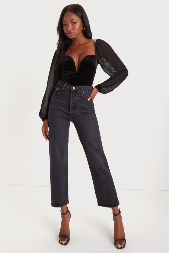 Bevie Velvet Long Sleeve Bodysuit - Black
