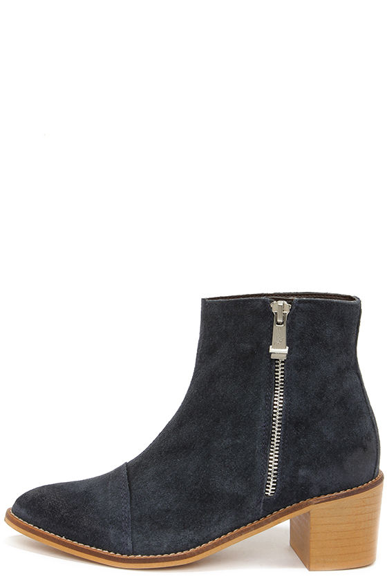 Cute Navy Boots - Ankle Boots - Booties 