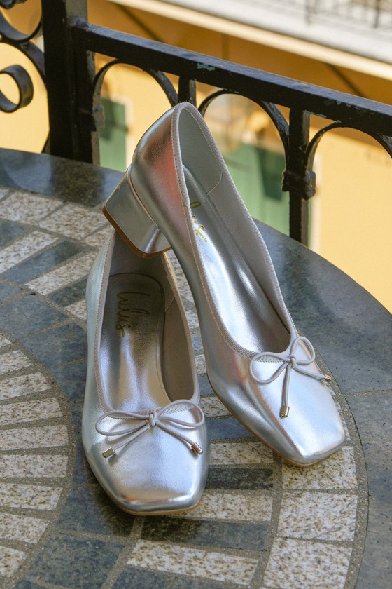 Lulus Marny Silver Metallic Bow Low Heel Ballet Pumps