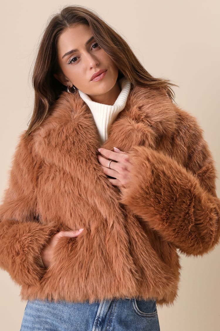 avec Les Filles Notch Collar Faux Fur Crop Jacket in Camel at Nordstrom, Size Large
