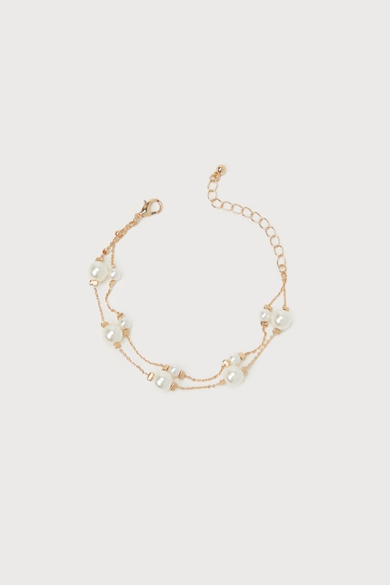 Lulus Pearl-fect Passion Gold Pearl Layered Bracelet In Gold