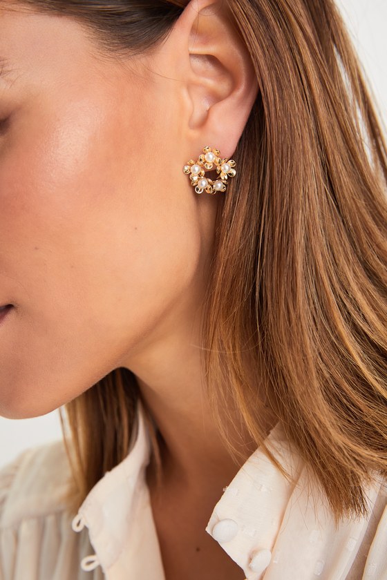 Lulus Adorable Blooms Gold Pearl Floral Earrings