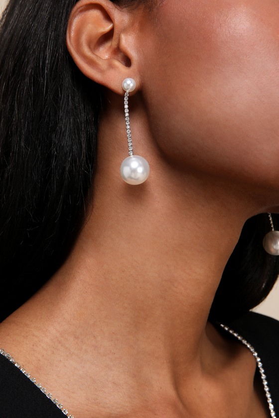Stunning Design Silver Pearl Rhinestone Statement Earrings 4
