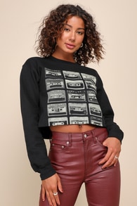 Cassette Black Crew Neck Graphic Cropped Pullover Sweatshirt