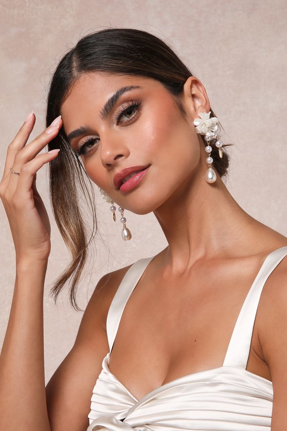 Beautiful Charm Gold and Ivory Floral Pearl Drop Earrings 1