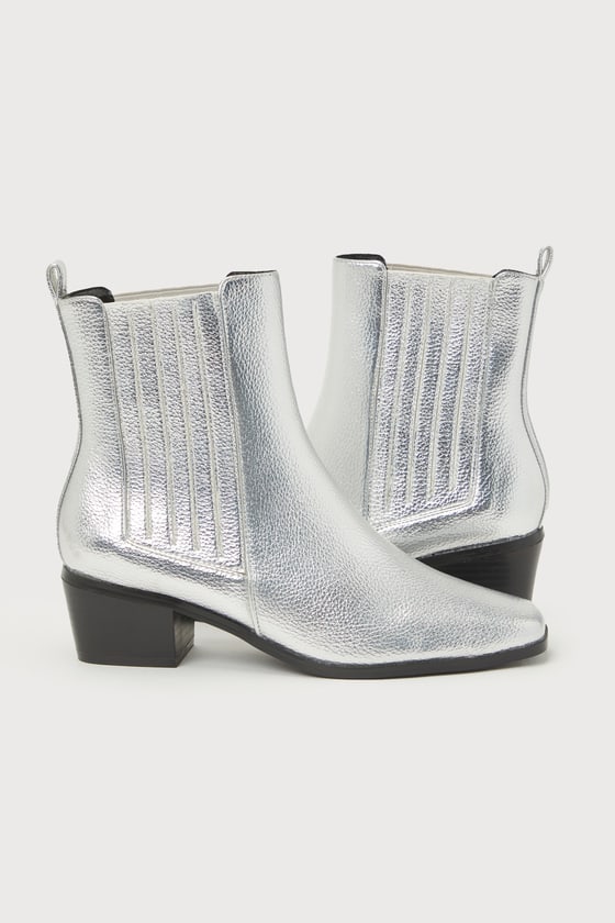 Thatcher Silver Ankle Boots 2