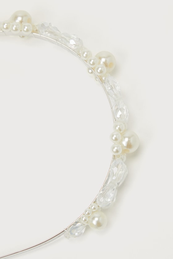 Shimmering Excellence White Pearl Beaded Headband 1