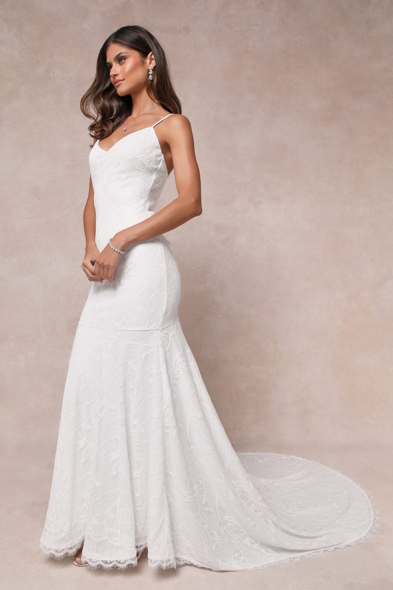 Flawless Extravagance White Lace Trumpet Hem Maxi Dress