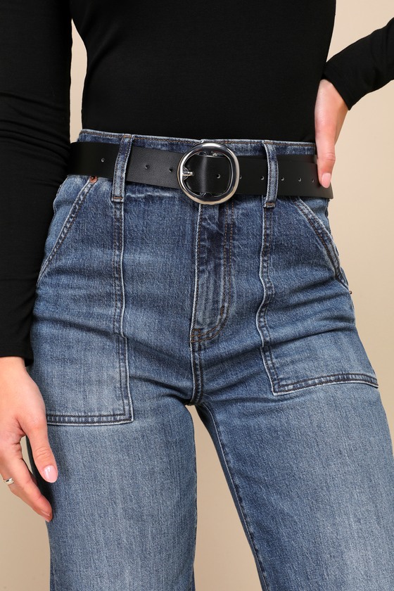 Effortless Detail Black Oversized Circle Buckle Belt 1