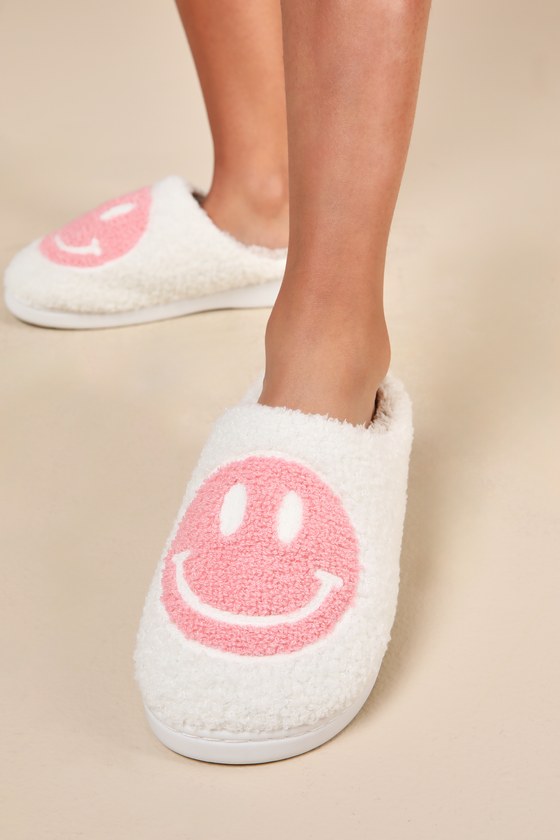Cozi Blush Happy Face Shearling Slippers 1