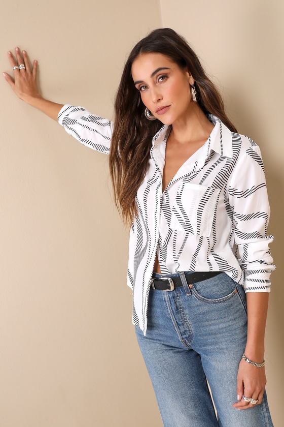 Abstract Artist Black and White Print Long Sleeve Button-Up Top 6
