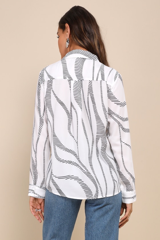 Abstract Artist Black and White Print Long Sleeve Button-Up Top 7
