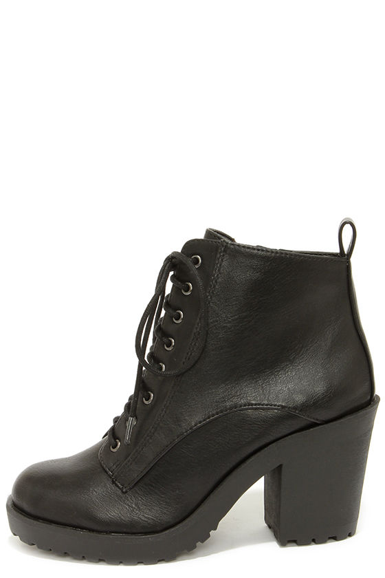 soda chunky heel boots