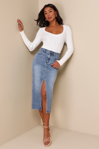 Uniquely Trendsetting Medium Wash High Rise Denim Midi Skirt 2
