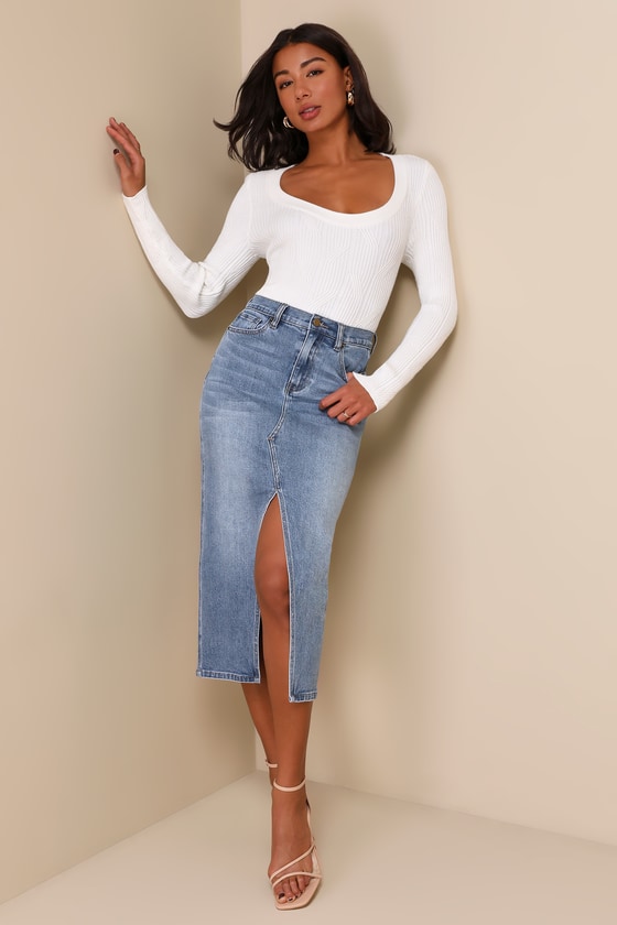 Uniquely Trendsetting Medium Wash High Rise Denim Midi Skirt 2
