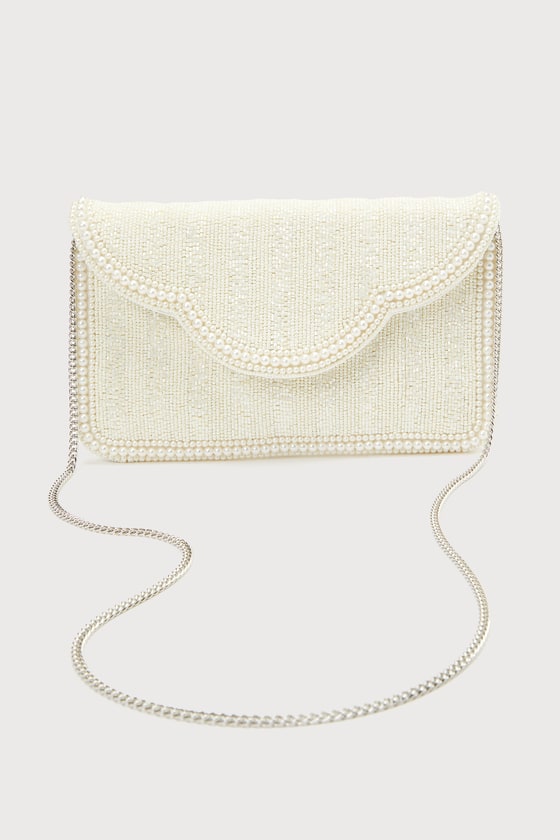 Immaculate Radiance White Pearl Beaded Clutch 5