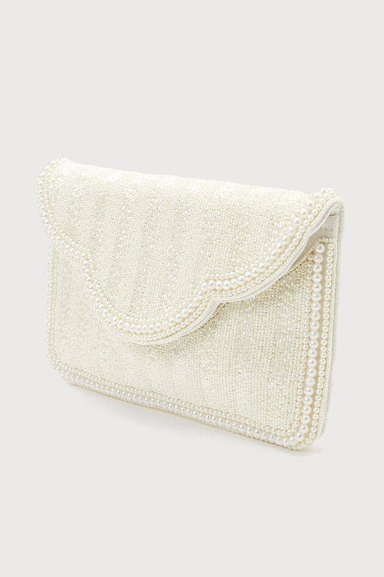 Immaculate Radiance White Pearl Beaded Clutch - thumbnail 6