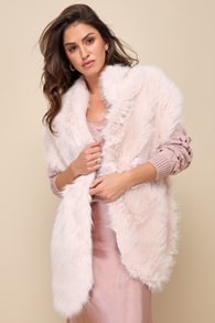 Fabulous Allure Pale Pink Faux Fur Stole